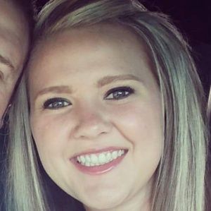 Meet your Posher, Tia